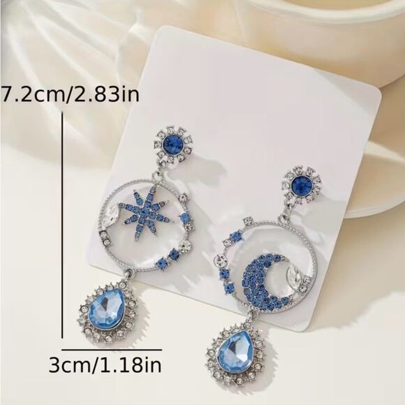 πβNEW Elegant Blue Crystal Celestial Moon Dangle Earrings π - Picture 4 of 9